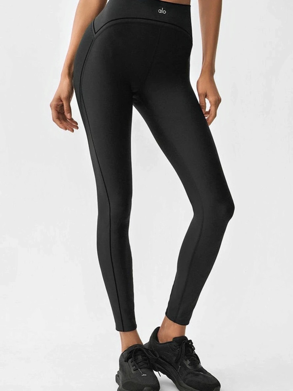 Alo Airlift High-Waist Top-Notch Legging in Black Sz: Small (WITH FLAW)